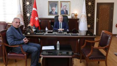 Aksaray Valisi Mehmet Ali Kumbuzoğlu, Taşpınar Belediye Başkanı İsmail Yılmaz’ı