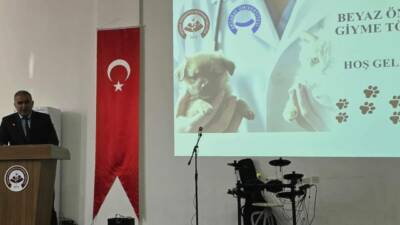 Aksaray Üniversitesi Veteriner Fakültesi öğrencileri, düzenlenen “Önlük Giyme Töreni” ile