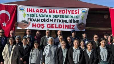 Güzelyurt’ta Yeşil Vatan seferberliği kapsamında düzenlenen fidan dikim etkinliğinde Kaymakam