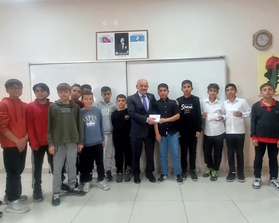 Aksaray’da hafızlık eğitimi alan Cemaleddin Aksarayi Hafızlık Kur’an Kursu öğrencileri,