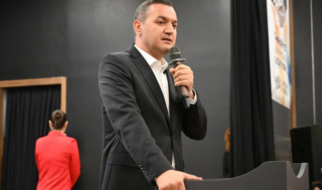İYİ Parti Aksaray Milletvekili Turan Yaldır, 400 üniversite öğrencisine aylık
