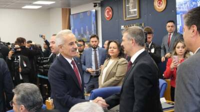 Ulaştırma Bakanı Abdulkadir Uraloğlu, 2026 bütçe görüşmelerinde Aksaray–Ulukışla–Yenice hattında yolcu