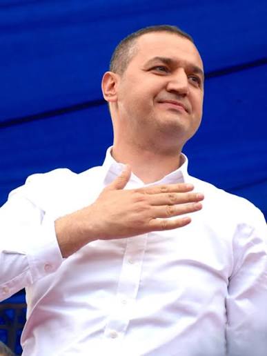 İYİ Parti Milletvekili Turan Yaldır, kendi maaşı ve hayırsever desteğiyle