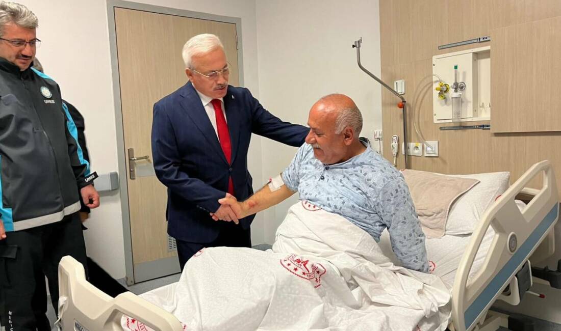 Aksaray Valisi Mehmet Ali Kumbuzoğlu, rahatsızlanarak hastaneye kaldırılan Topakkaya Belediye
