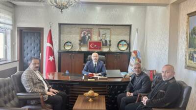 Güzelyurt Esnaf Sanatkarlar ve Şoförler Odası Başkanı Beytullah Andıç, yönetim