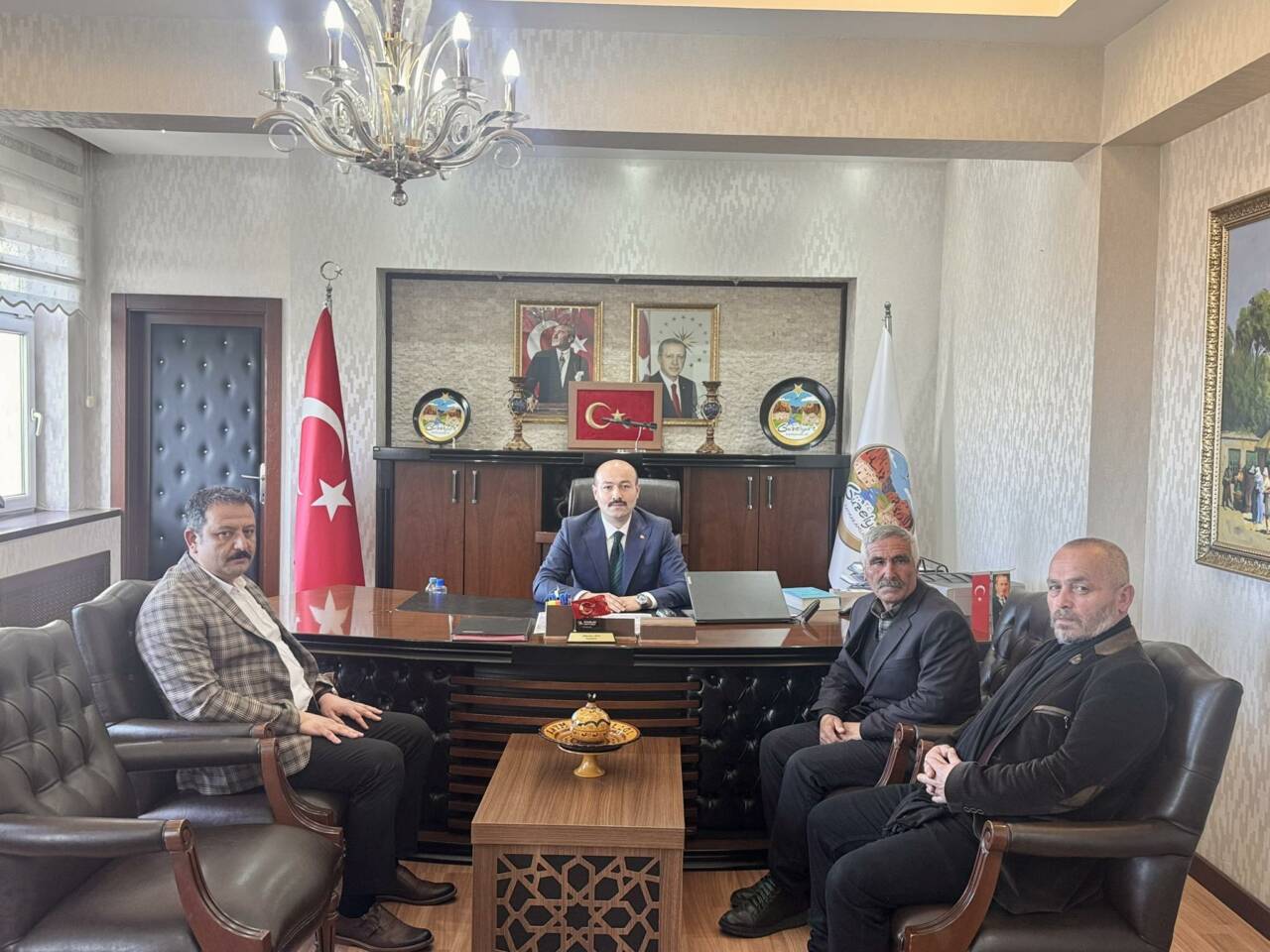 Güzelyurt Esnaf Sanatkarlar ve Şoförler Odası Başkanı Beytullah Andıç, yönetim