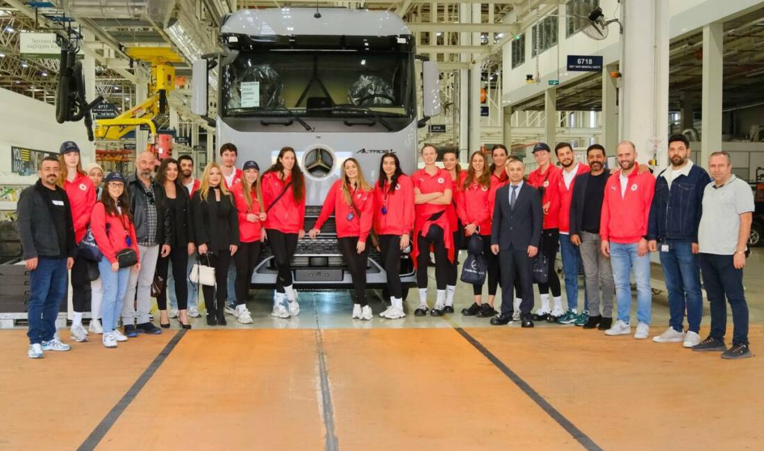 Kuzeyboru Spor ekibi, Mercedes-Benz Türk’ün davetiyle Aksaray fabrikasında üretim süreçlerini