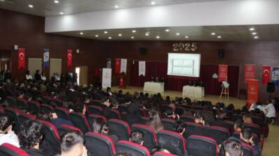 Ahmet Cevdet Paşa Sosyal Bilimler Lisesi’nde gerçekleştirilen münazara etkinliği, 25