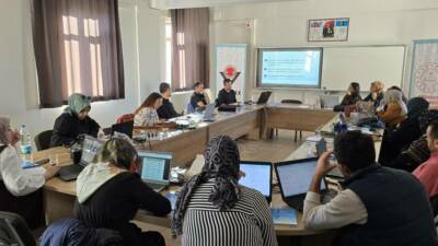 Aksaray İl Millî Eğitim Müdürlüğü Ar-Ge Birimi tarafından öğretmenlerin TÜBİTAK
