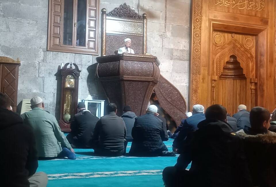 Aksaray İl Müftülüğü tarafından geleneksel hale getirilen “Ailece Camideyiz, Sabah