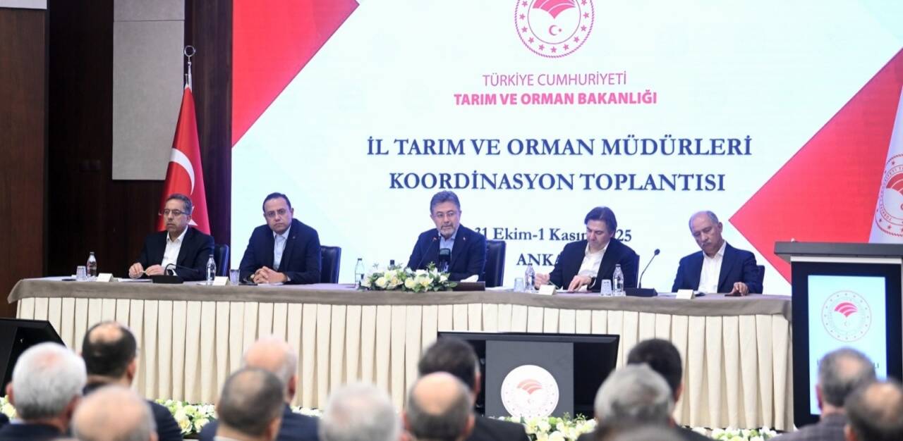 Tarım ve Orman Bakanlığı merkez binasında gerçekleştirilen toplantı, Bakan İbrahim