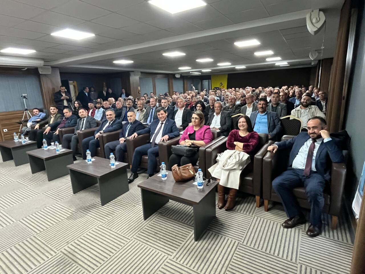 Aksaray Barosu Eğitim Seminerleri kapsamında düzenlenen Tebligat Hukuku eğitimi, avukatların