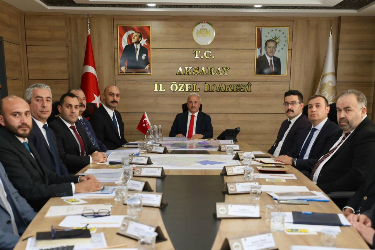 Aksaray Valisi Mehmet Ali Kumbuzoğlu, kent genelinde sunulan kamu hizmetlerini