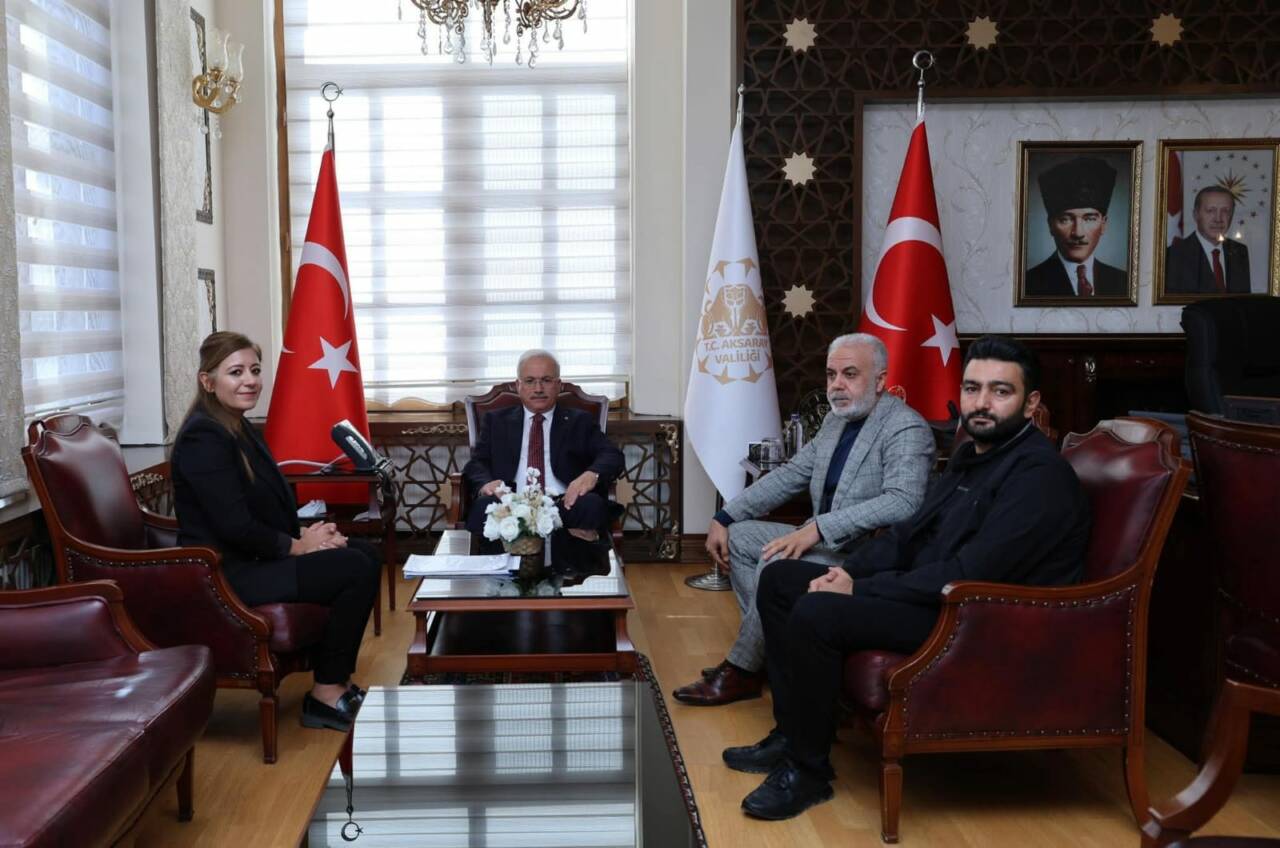 Aksaray Valisi Mehmet Ali Kumbuzoğlu, şehit İsmail Dağ’ın kızı Fatma