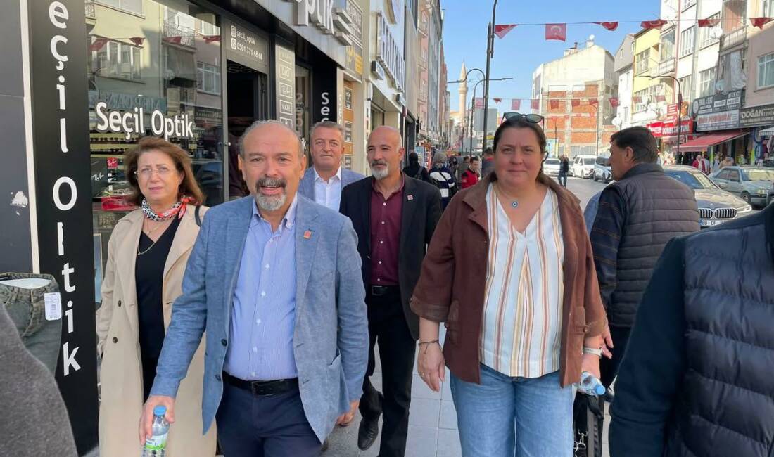 CHP İl Başkanı Bilal Özdemir ve yönetimi, Aksaray çarşı merkezinde
