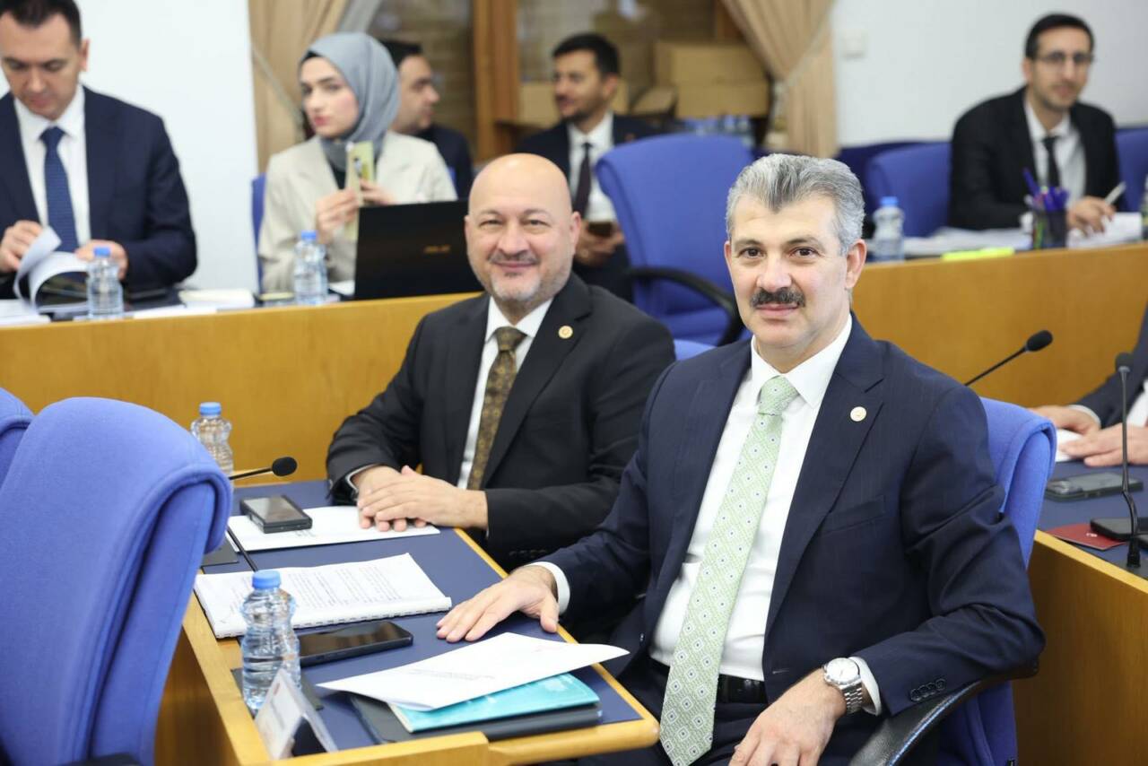 AK Parti Aksaray Milletvekili Hüseyin Altınsoy, komisyonda Yarı Olimpik Yüzme