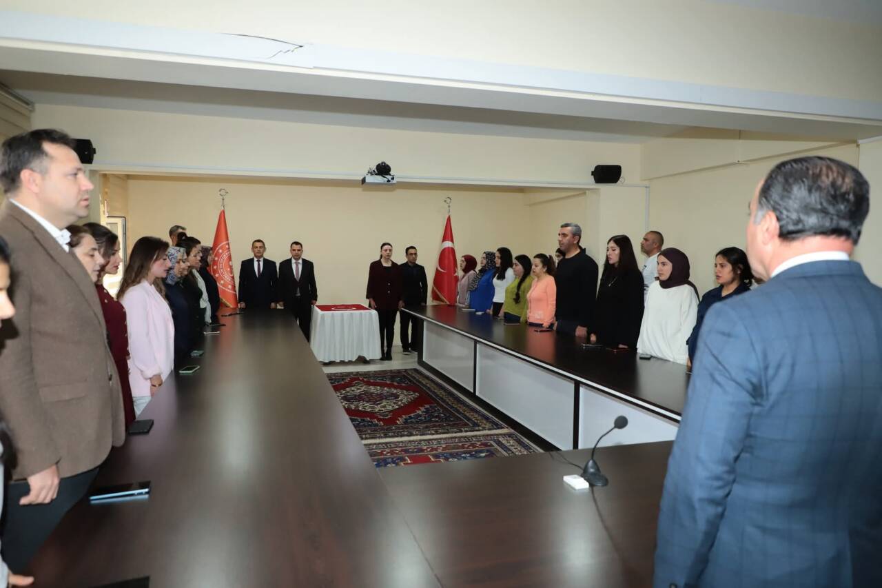Aksaray Gençlik Spor İl Müdürlüğü’nde aday memurluk sürecini tamamlayan dört