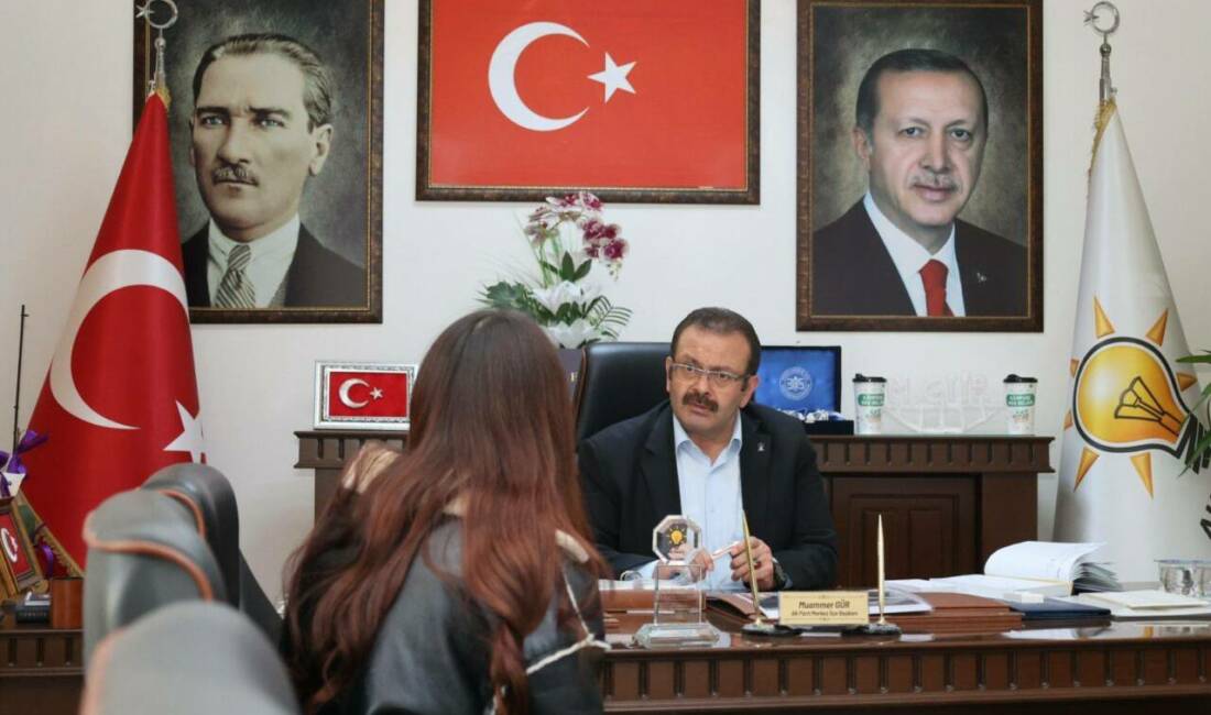 AK Parti Aksaray İl Başkanlığı’nda düzenlenen “Halk Buluşmaları” programı, vatandaşların