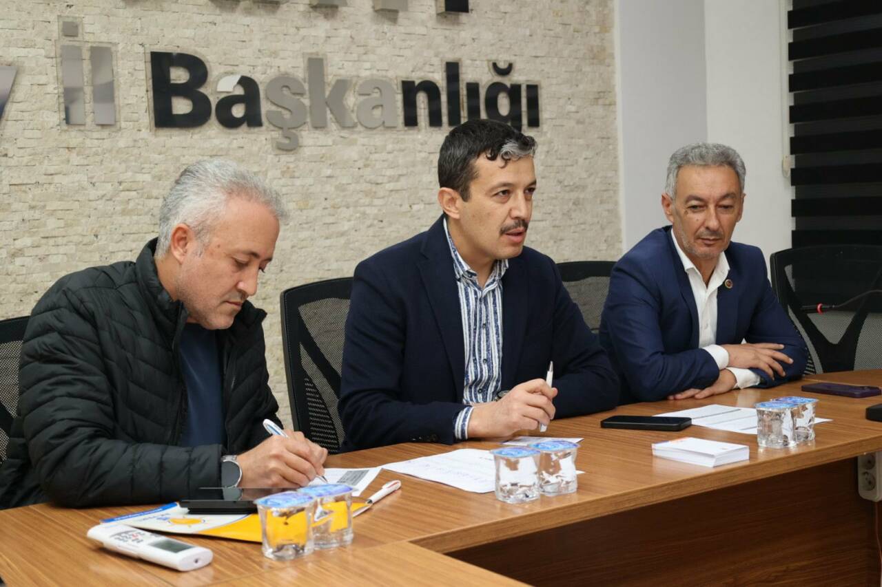AK Parti Aksaray İl Başkanlığında haftalık olağan İl Yönetim Kurulu