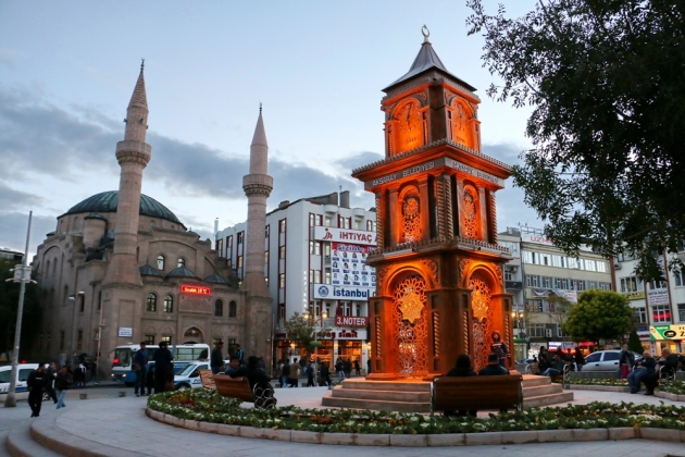 Aksaray ve ilçelerinde parçalı çok bulutlu bir havanın olması bekleniyor.