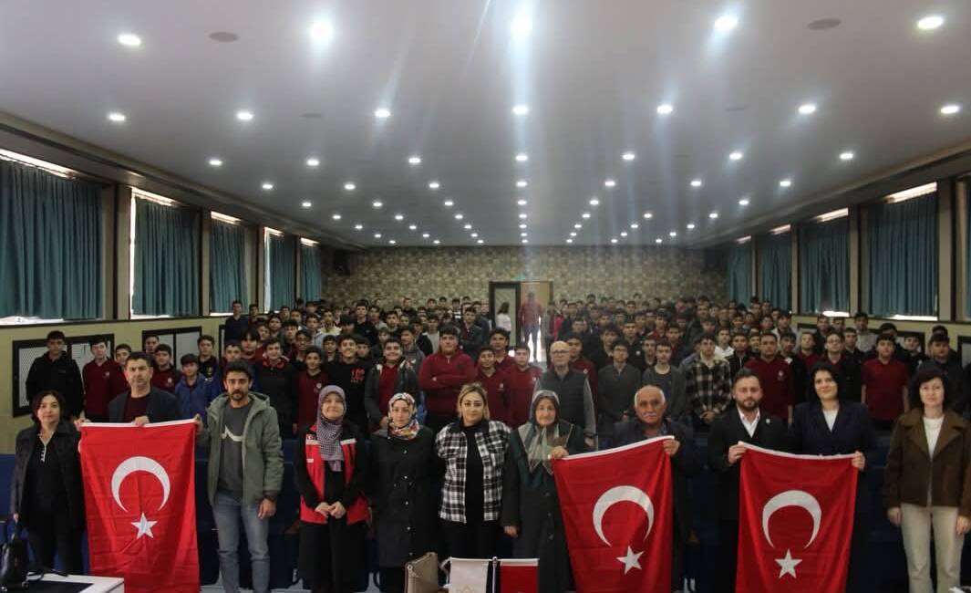 Aksaray Aile ve Sosyal Hizmetler İl Müdürlüğü, iki farklı lisede