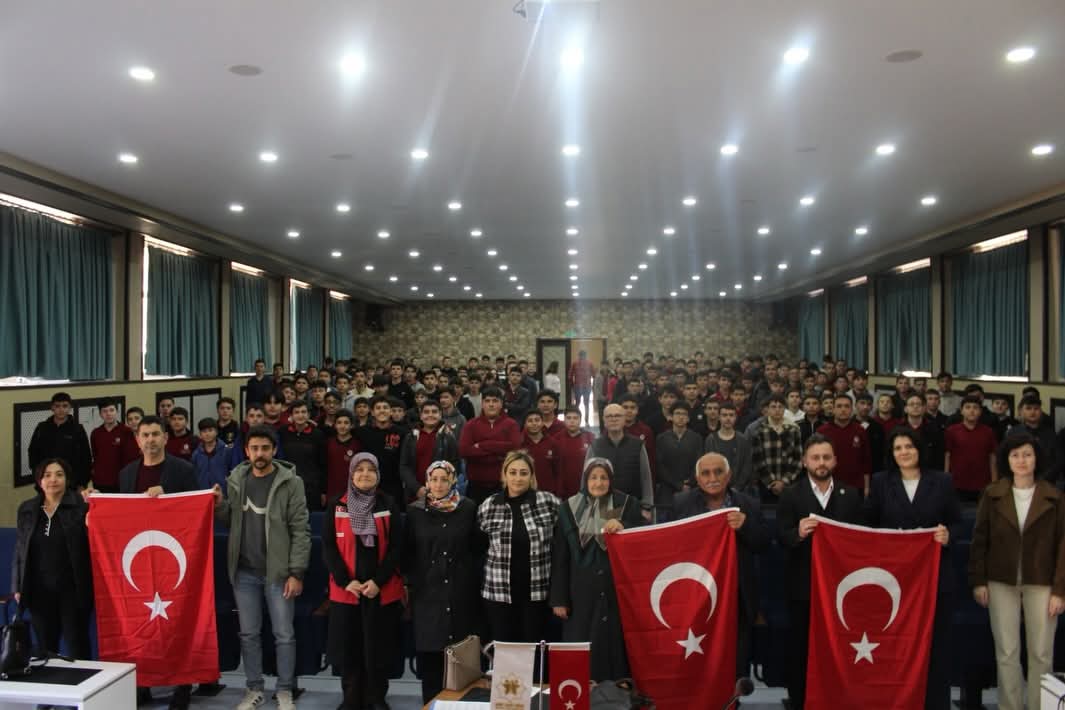 Aksaray Aile ve Sosyal Hizmetler İl Müdürlüğü, iki farklı lisede