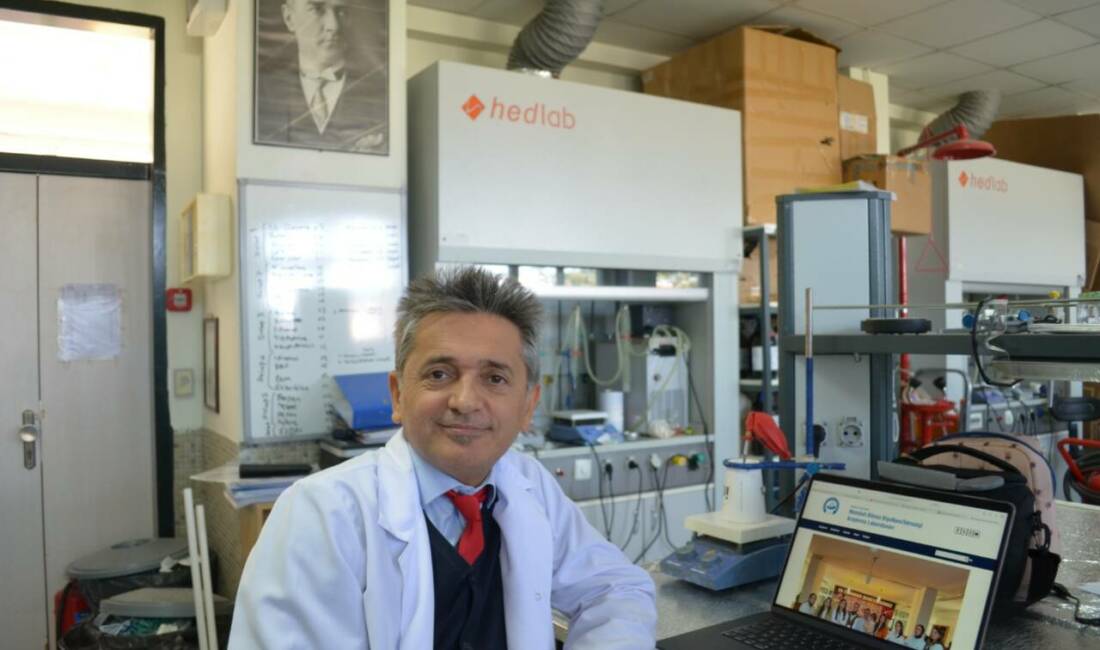 Aksaray Üniversitesi Fen Edebiyat Fakültesi Öğretim Üyesi Prof. Dr. Fatih