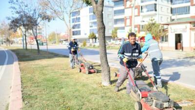 Aksaray Belediyesi, şehir genelinde yürüttüğü çevre düzenleme ve peyzaj çalışmalarıyla