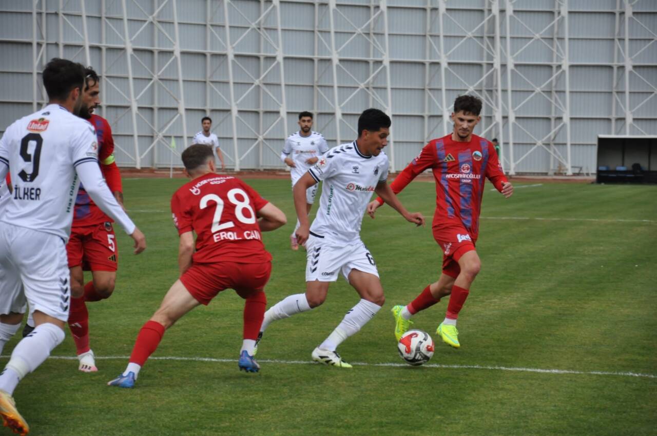 Lider Mardin 1969 Spor, Aksaray’da penaltılar ve bir own-goal ile