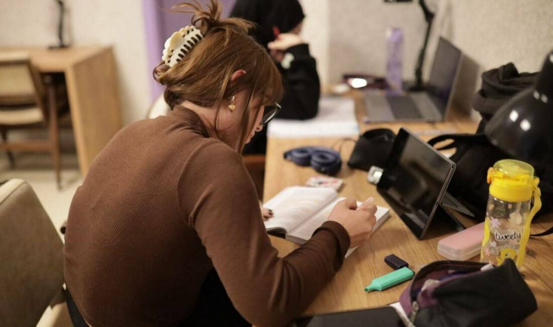 Aksaray Belediyesi, ücretsiz eğitim programları, teknoloji atölyeleri ve sosyal etkinlikleriyle