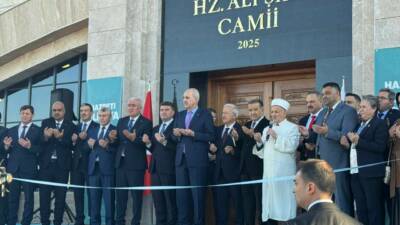 Aksaray Belediyesi’nin şehre kazandırdığı Hz. Ali Şifa Camii, düzenlenen geniş