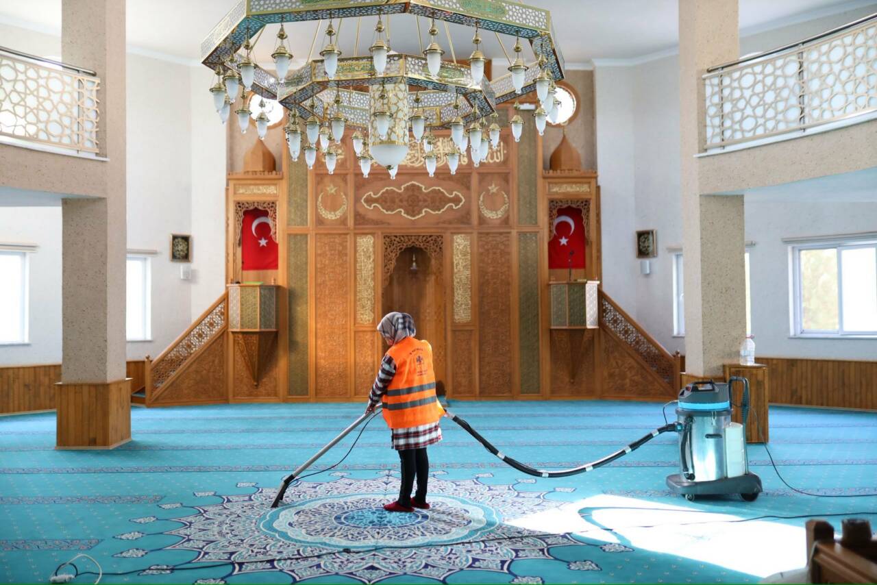 Aksaray Belediyesi, şehir genelindeki camilerin temiz, ferah ve hijyenik kalması