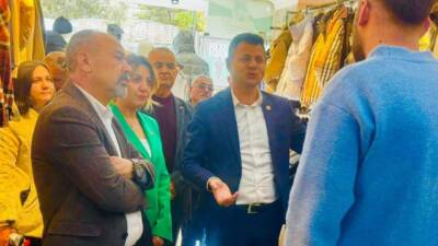 CHP Aksaray örgütü, kent merkezinde gerçekleştirdiği esnaf ziyaretlerinde farklı sektörlerin