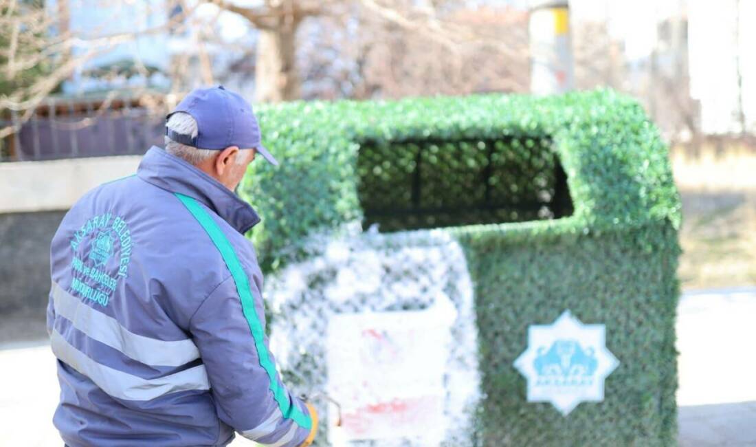 Aksaray Belediyesi, şehir genelinde çöp konteynerlerinin yıkanması ve dezenfekte edilmesi