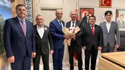 Aksaray’da 24 Kasım Öğretmenler Günü dolayısıyla anlamlı bir buluşma gerçekleşti.