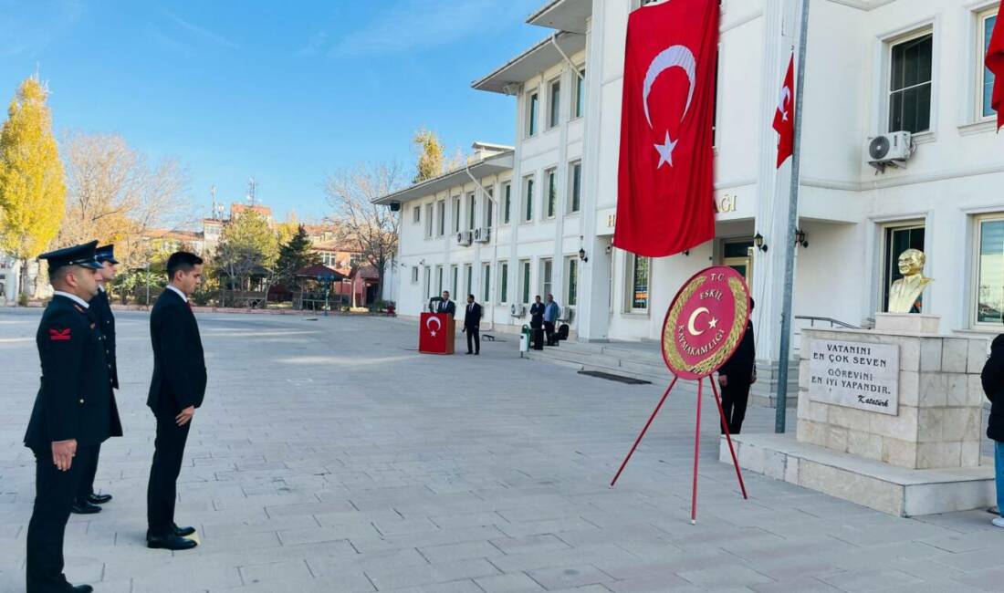 Cumhuriyetin kurucusu Gazi Mustafa Kemal Atatürk, vefatının 87. yıl dönümünde