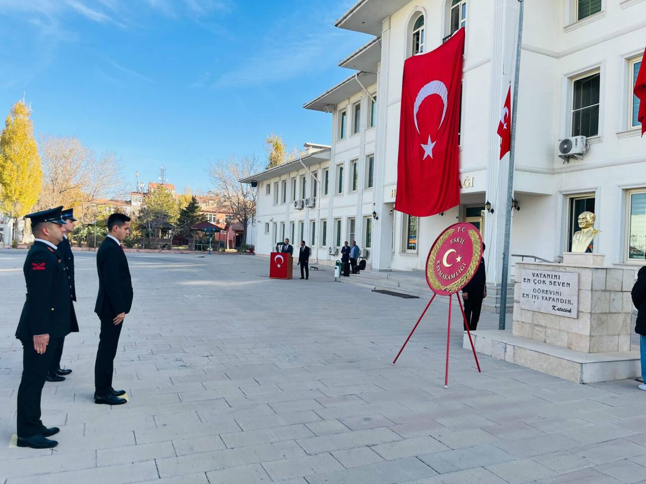 Cumhuriyetin kurucusu Gazi Mustafa Kemal Atatürk, vefatının 87. yıl dönümünde