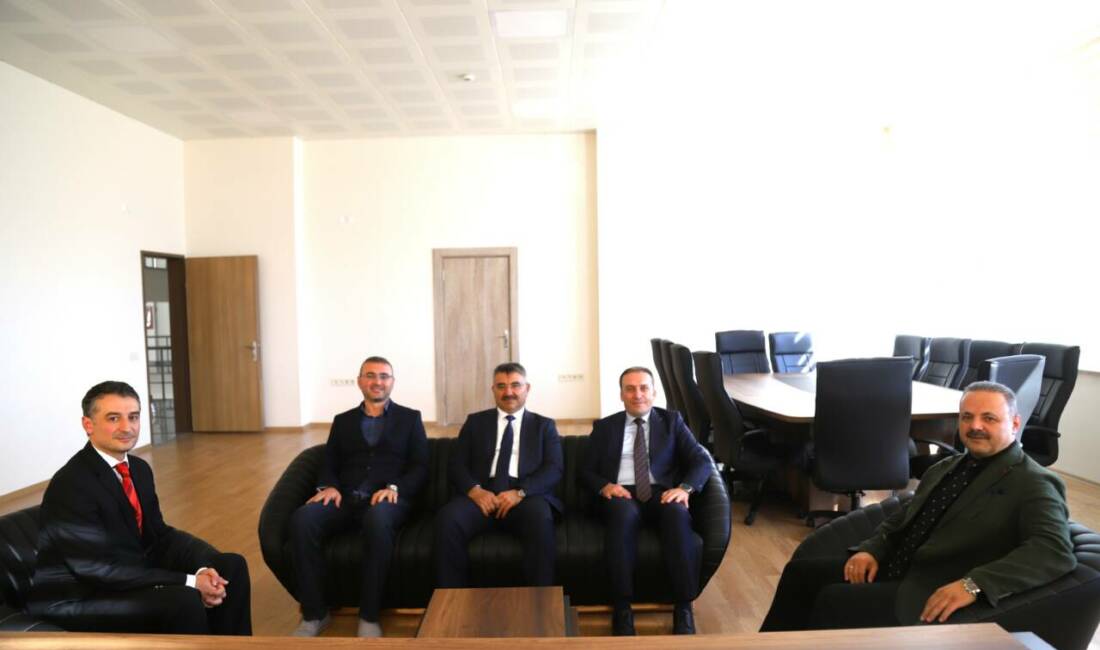 Aksaray Üniversitesi (ASÜ) Rektörü Prof. Dr. Alpay Arıbaş, Bilgisayar ve