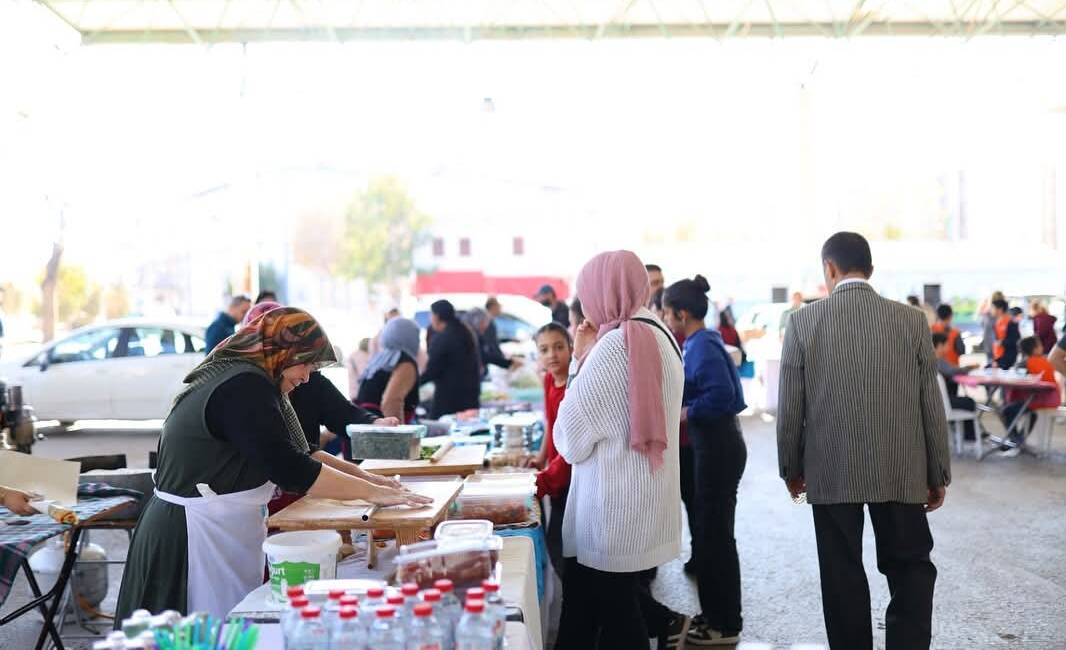 Aksaray Belediyesi tarafından kadınların üretim gücünü desteklemek amacıyla düzenlenen Hanımeli