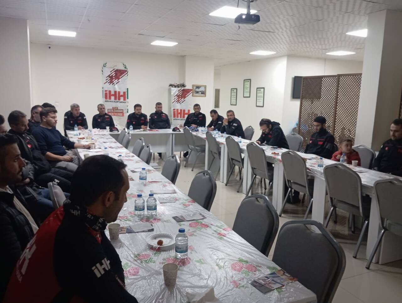 Aksaray İHH Arama Kurtarma Ekibi, geleneksel gönüllü buluşmasını yoğun katılımla