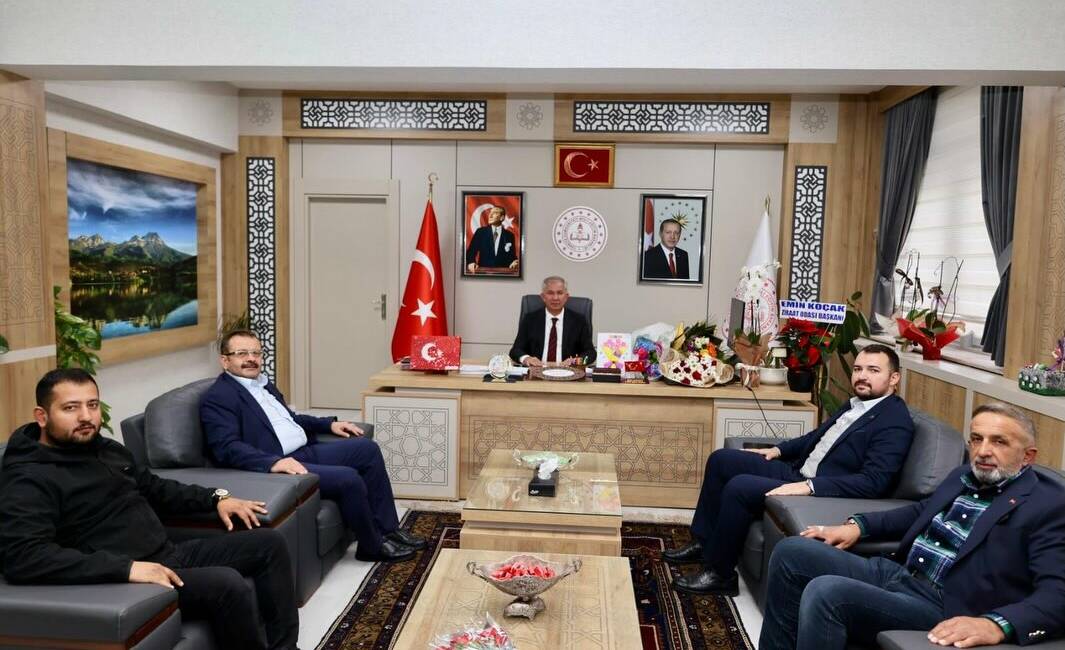 AK Parti Aksaray Merkez İlçe Başkanı Muammer Gür, Gençlik Kolları