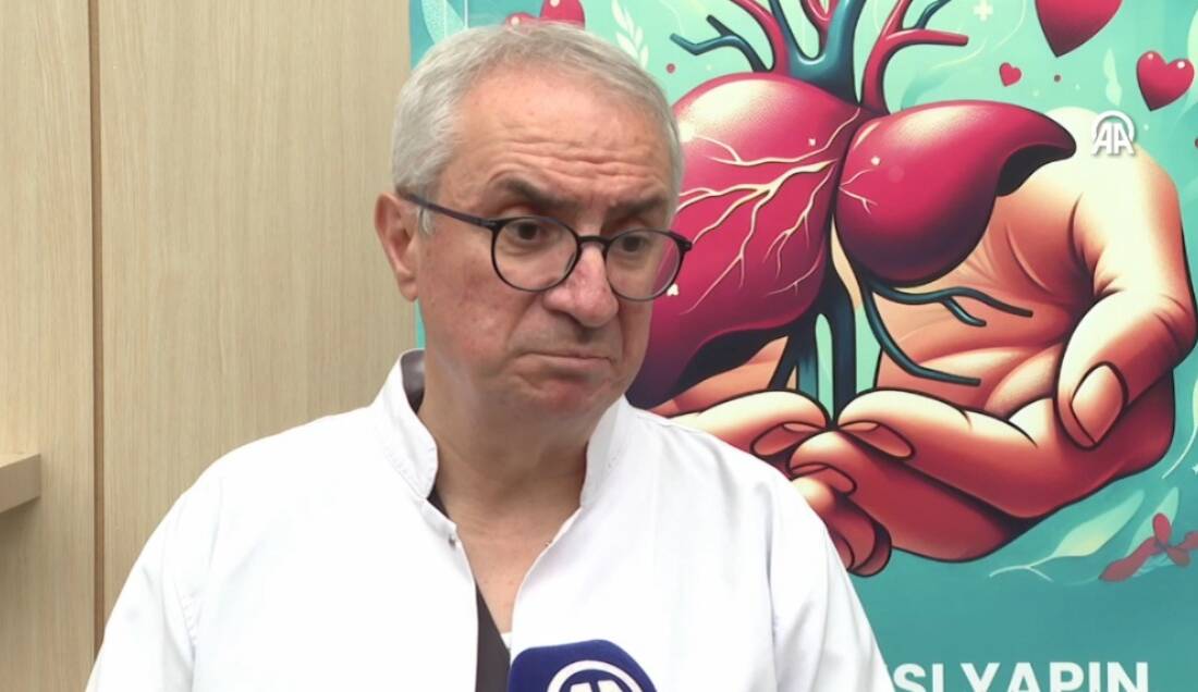 Antalya'daki Yaşam Organ Nakli Merkezi Müdürü Prof. Dr. Bülent Aydınlı