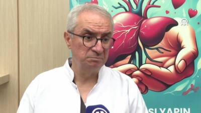 Antalya'daki Yaşam Organ Nakli Merkezi Müdürü Prof. Dr. Bülent Aydınlı