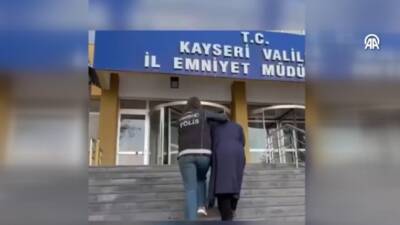 Kayseri'de İl Emniyet Müdürlüğü ekipleri tarafından midesinde kapsül şeklinde 500