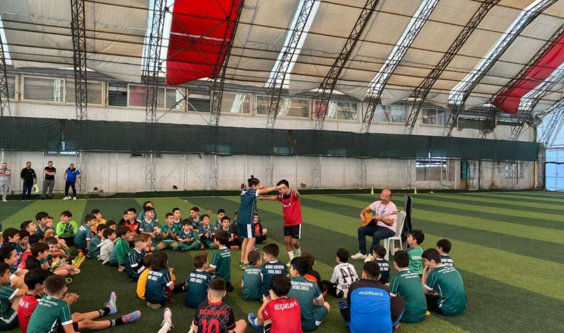 Kılıçarslan Spor Kulübü, “Futbol Asla Sadece Futbol Değildir” anlayışıyla çocuk