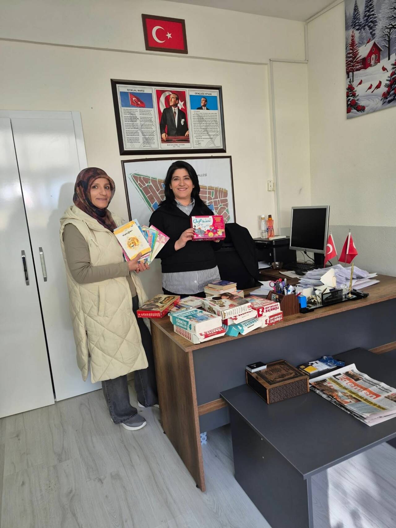 Mahalle sakinleri, muhtarlığa getirilen kitapları ödünç alıp okuyabilecek, okuma kültürü