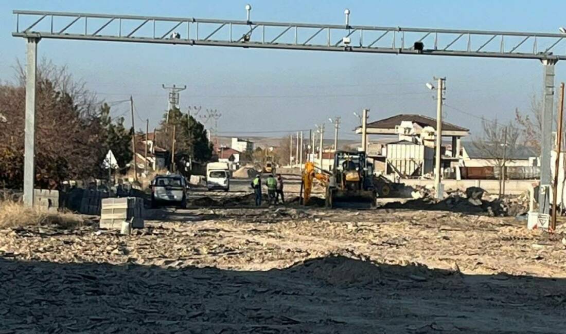 Gülağaç–Güzelyurt yolunda doğalgaz hattının 1.5 kilometrelik bölümü tamamlandı. Elektrik hatlarının