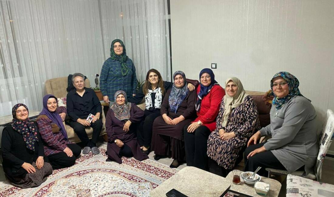 Milliyetçi Hareket Partisi (MHP) Aksaray Kadın Kolları, Genel Başkan Devlet