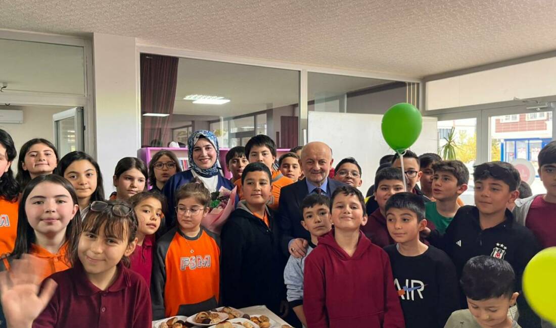 Öğretmenler Günü münasebetiyle Hüseyin Altınsoy Diyanet Gençlik Merkezi’nde anlamlı bir