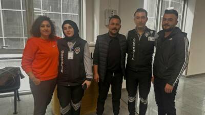 Öz Sağlık-İş Sendikası temsilcileri, Aksaray Eğitim ve Araştırma Hastanesi’nde üyelerini